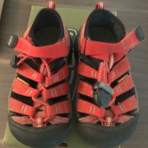 Keens Newport H2, size 10